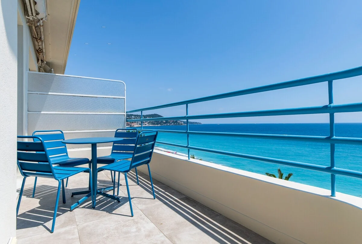 Terrasse avec vue panoramique sur la Méditerranée